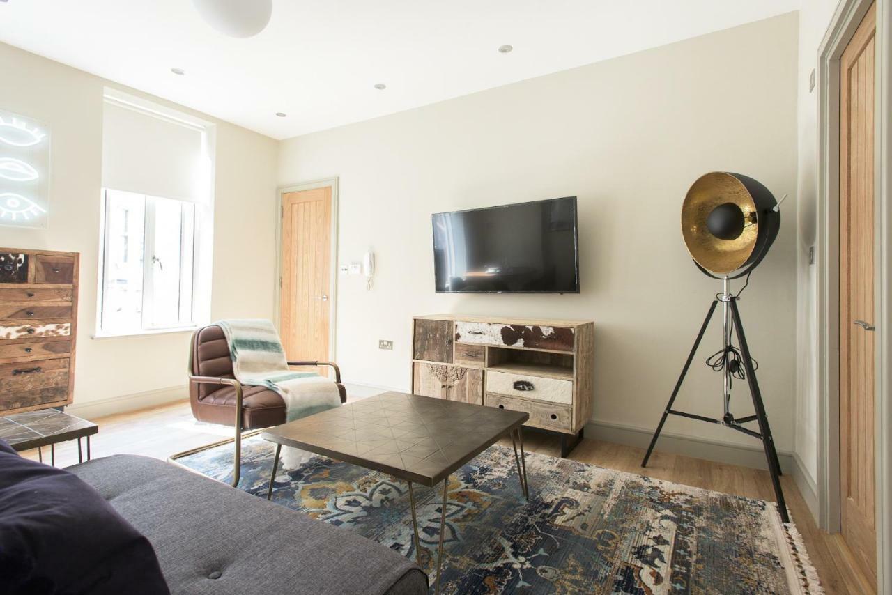 The Mayfair Parade - Trendy 1Bdr Appartement Londen Buitenkant foto