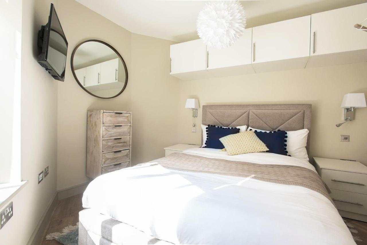 The Mayfair Parade - Trendy 1Bdr Appartement Londen Buitenkant foto